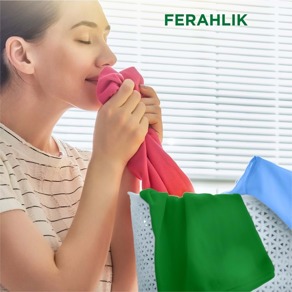 Ariel Matik Toz Çamaşır Deterjanı 28KG Renklilere Özel/Dağ Esintisi (184 Yıkama) (4PK*7KG)